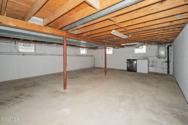 65 Wood Terrace, Albany, NY 12208