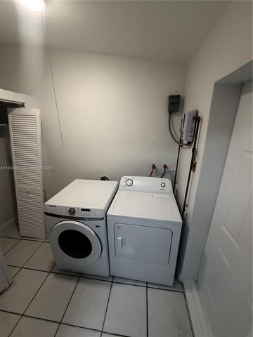 10385 SW 209th Ln, Cutler Bay, FL 33189