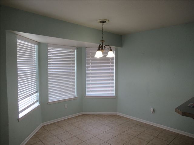 6910 Sayle Street, Greenville, TX 75402