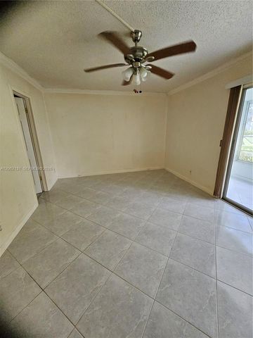 559 N Mansfield N 559 559, Boca Raton, FL 33434