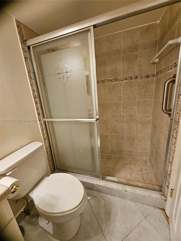 559 N Mansfield N 559 559, Boca Raton, FL 33434
