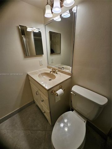 559 N Mansfield N 559 559, Boca Raton, FL 33434