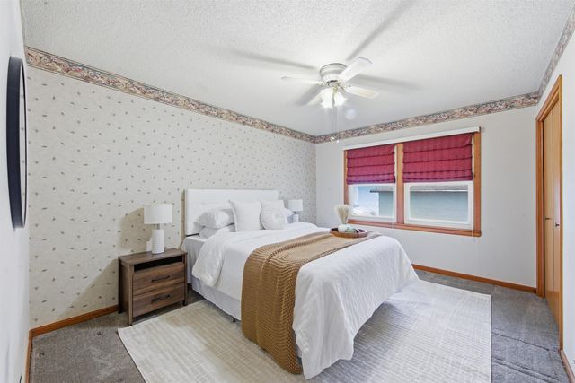 1555 N Womer Dr, Wichita, KS 67203