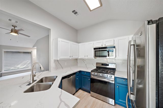 11934 Westwold Drive, Tomball, TX 77377