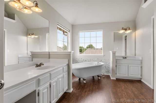 8963 N 133rd East Avenue, Owasso, OK 74055