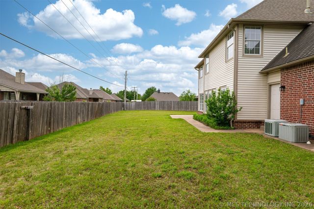 8963 N 133rd East Avenue, Owasso, OK 74055