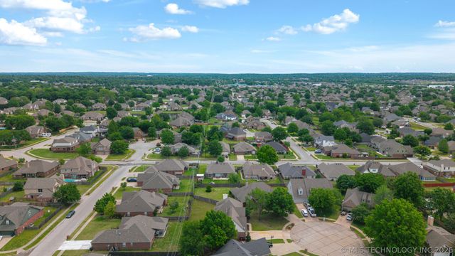 8963 N 133rd East Avenue, Owasso, OK 74055