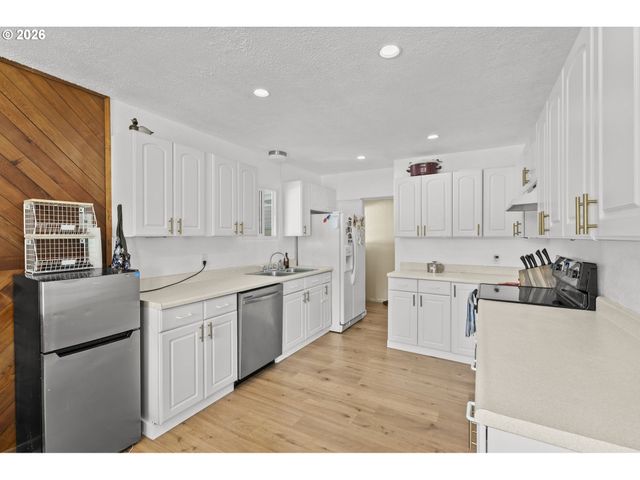 1101 ELM St, Kelso, WA 98626