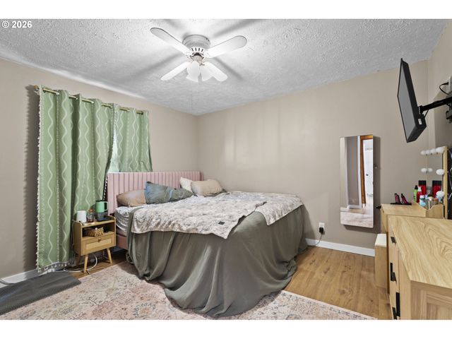 1101 ELM St, Kelso, WA 98626