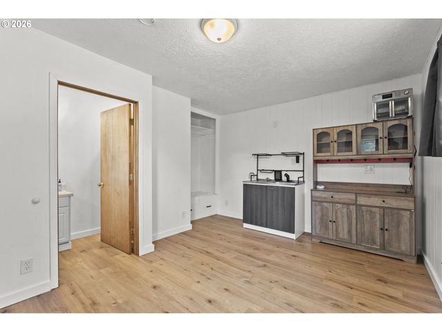 1101 ELM St, Kelso, WA 98626