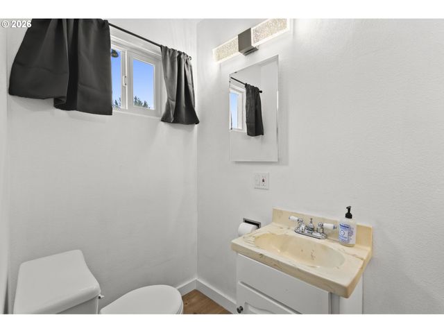 1101 ELM St, Kelso, WA 98626