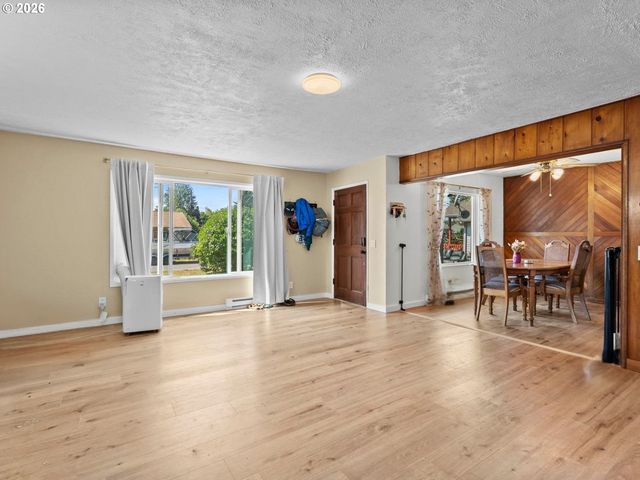 1101 ELM St, Kelso, WA 98626