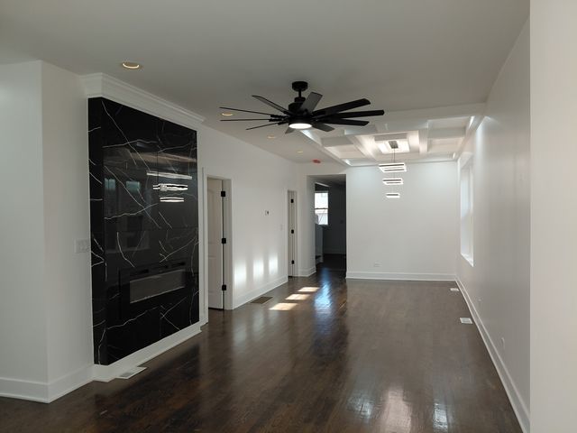 6441 S Campbell Avenue, Chicago, IL 60629