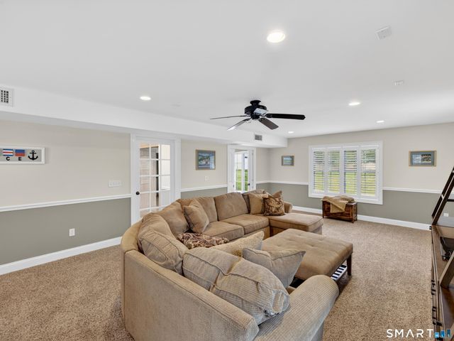 4 Beach Road, Old Saybrook, CT 06475