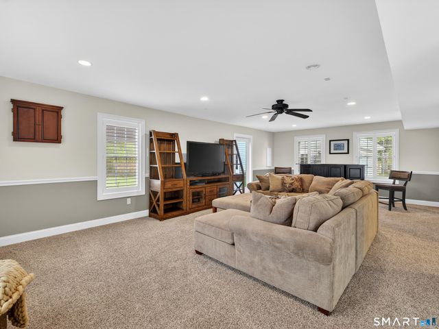4 Beach Road, Old Saybrook, CT 06475