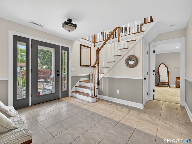 4 Beach Road, Old Saybrook, CT 06475