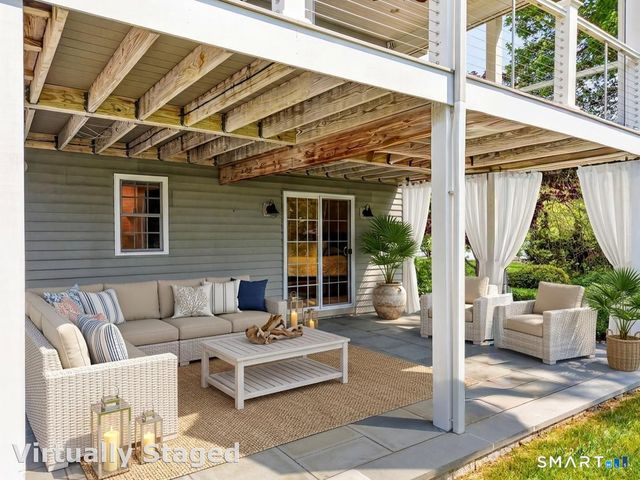 4 Beach Road, Old Saybrook, CT 06475