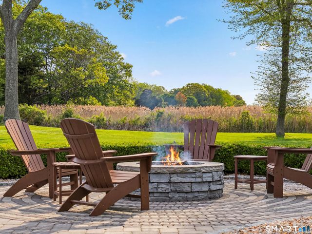 4 Beach Road, Old Saybrook, CT 06475