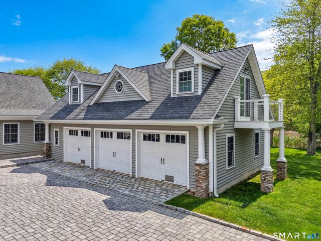 4 Beach Road, Old Saybrook, CT 06475