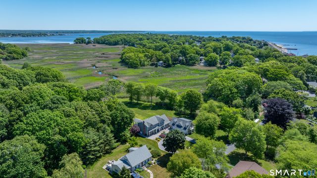 4 Beach Road, Old Saybrook, CT 06475