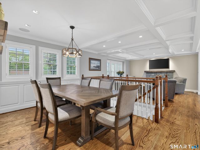 4 Beach Road, Old Saybrook, CT 06475