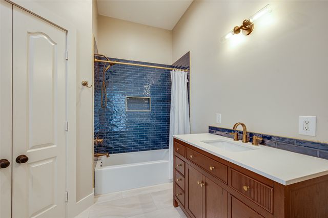 7999 Steeplechase Circle, Argyle, TX 76226