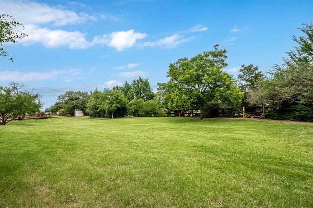 7999 Steeplechase Circle, Argyle, TX 76226