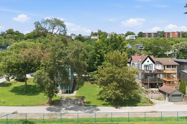 3039 Riverside Drive, Cincinnati, OH 45226