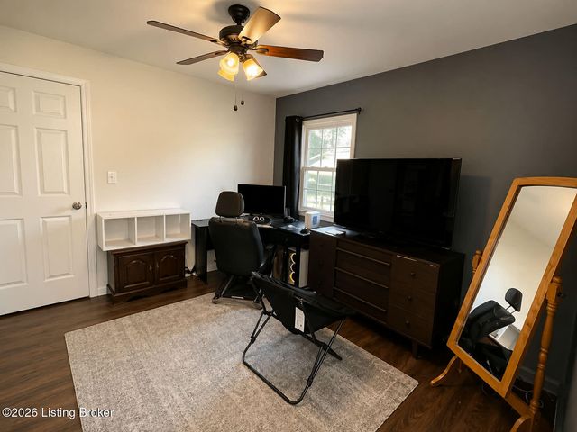 1013 Franelm Rd, Louisville, KY 40214