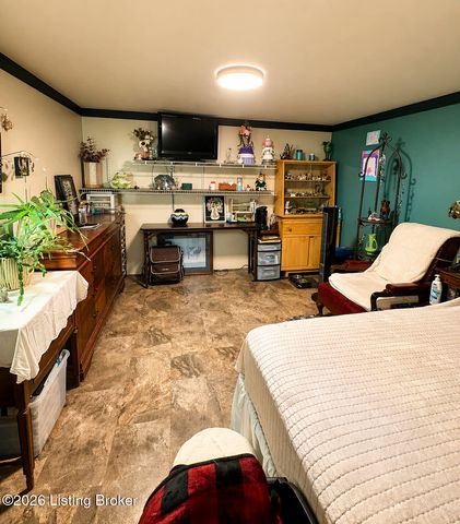 1013 Franelm Rd, Louisville, KY 40214