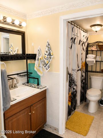 1013 Franelm Rd, Louisville, KY 40214