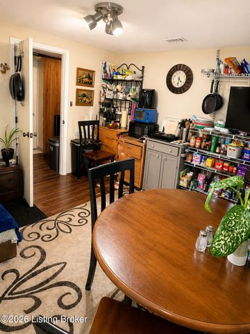 1013 Franelm Rd, Louisville, KY 40214