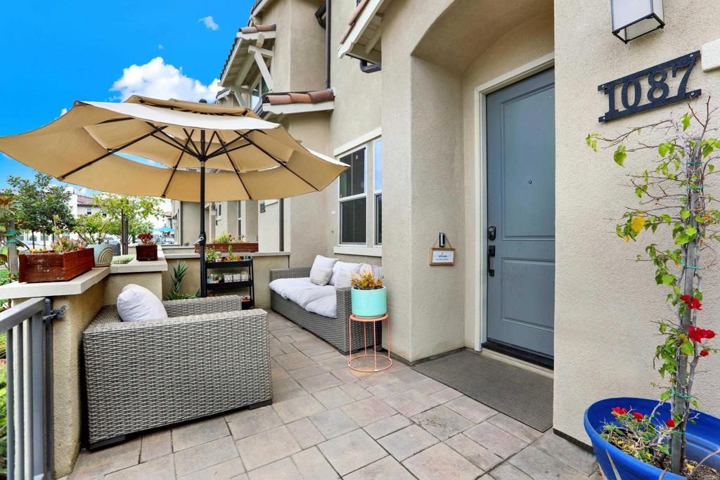 1087 Delpy View, Vista, CA 92084 — exterior