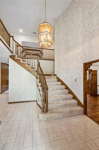 12101 Pawnee Lane, Leawood, KS 66209
