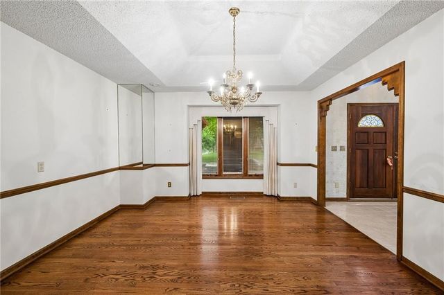 12101 Pawnee Lane, Leawood, KS 66209