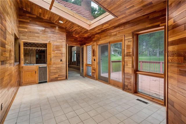 12101 Pawnee Lane, Leawood, KS 66209
