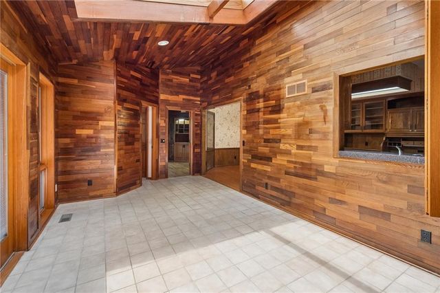 12101 Pawnee Lane, Leawood, KS 66209