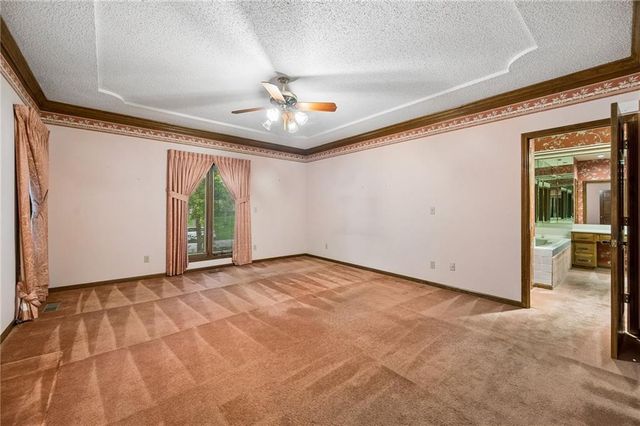 12101 Pawnee Lane, Leawood, KS 66209