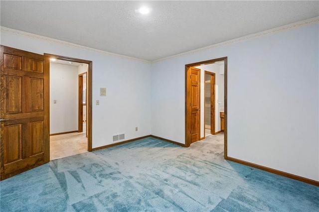 12101 Pawnee Lane, Leawood, KS 66209