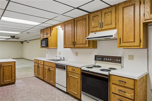 12101 Pawnee Lane, Leawood, KS 66209