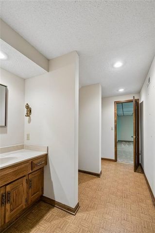 12101 Pawnee Lane, Leawood, KS 66209