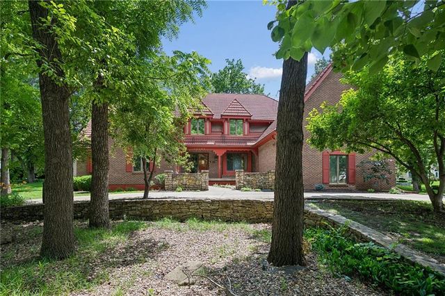 12101 Pawnee Lane, Leawood, KS 66209