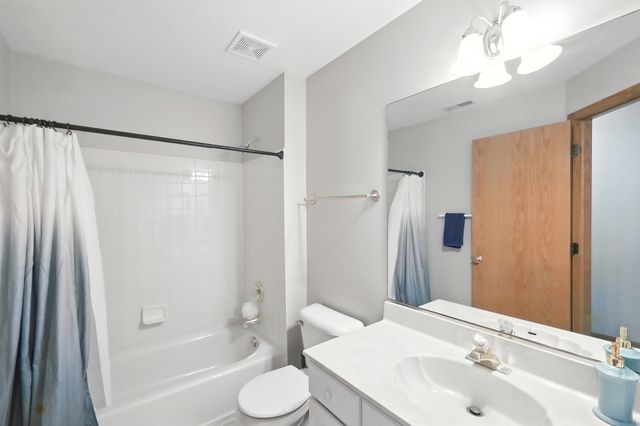 1449 Whitespire Court, Naperville, IL 60565