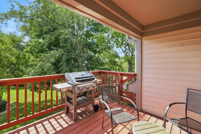 1449 Whitespire Court, Naperville, IL 60565