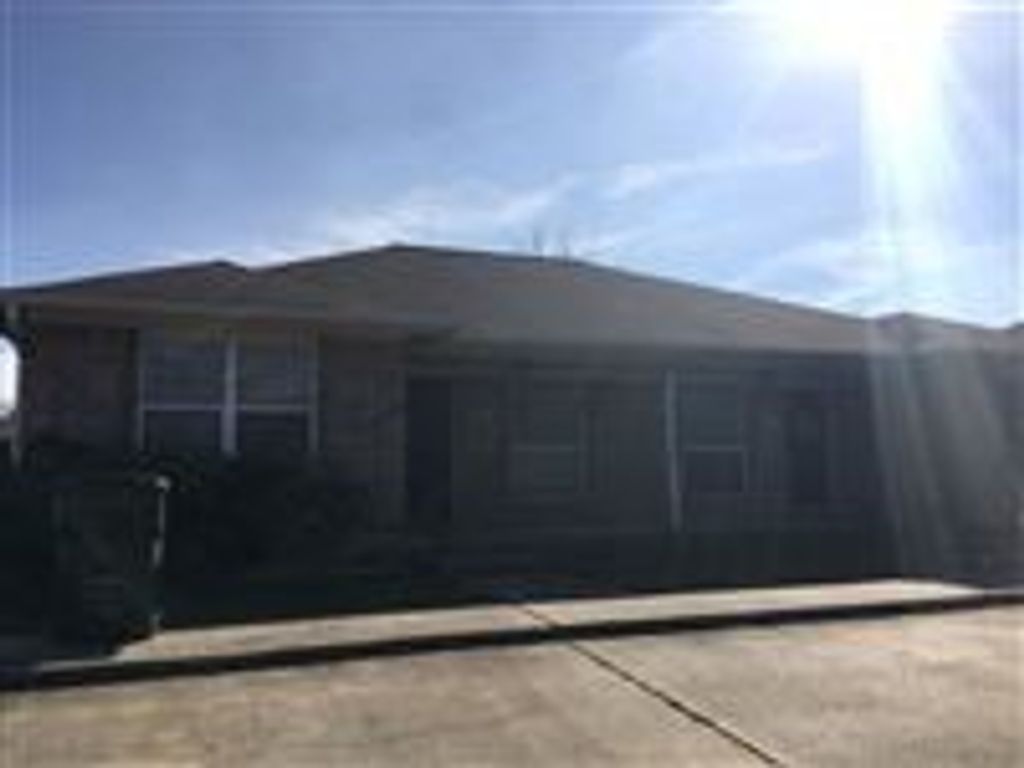 1740 Rock Hollow 1742, Bryan, TX 77807
