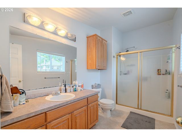 414 N 3RD Pl, Kalama, WA 98625