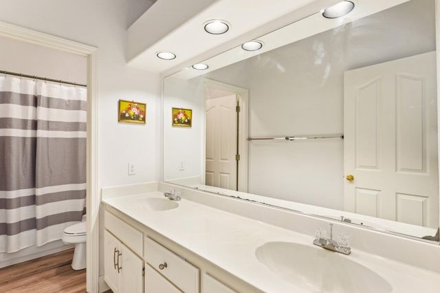 11917 Rising Sun Way, Gold River, CA 95670