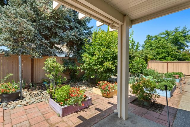 11917 Rising Sun Way, Gold River, CA 95670