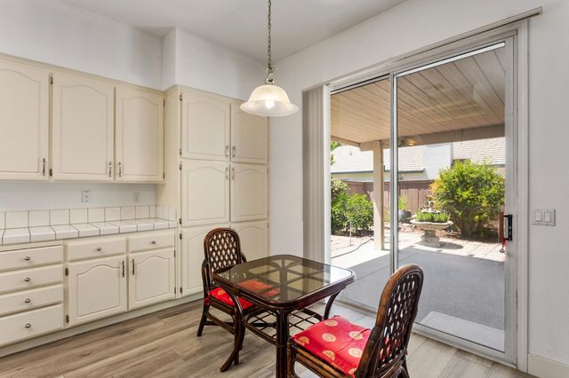 11917 Rising Sun Way, Gold River, CA 95670