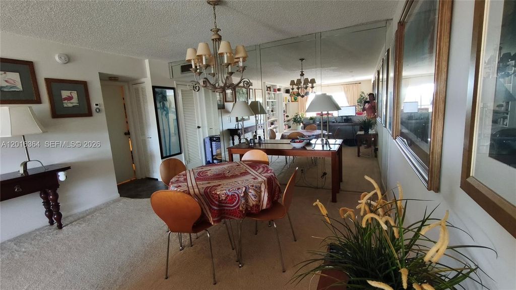 6100 S Falls Cir Dr 404, Lauderhill, FL 33319